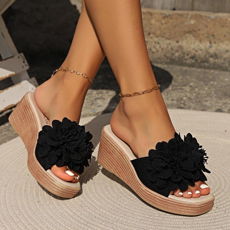 Fashion Trendy Thick Soled Women's Slippers 2024 Summer New Flower Decorated Beach Casual Slope Heel Women's Shoes Zapatos De Mujer