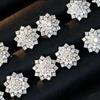 New stud earrings for women, flower snowflake exquisite earrings, elegant and sweet micro-inlaid zircon jewelry.