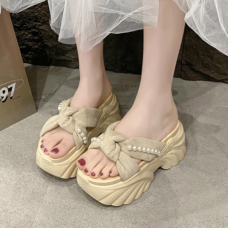 Cool Slippers Women's Summer Outer Wear with Skirt 2025 New Fashion High-end Muffin Thick Bottom Heightened Heel Rhinestone Sandals