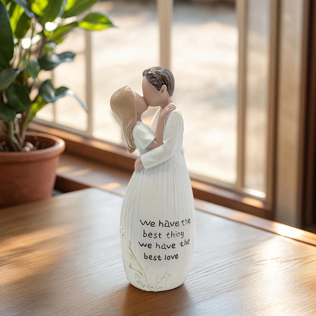 Mother's Day gifts, mother daughter, sisters affection, embrace, home furnishings, decoration, ins, resin crafts