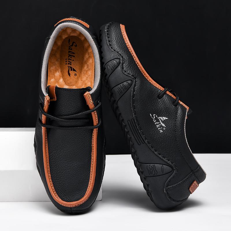 Men’s White Driving Shoes Handmade Moccasins Casual Retro Men’s Outdoor Wide Shoes Plus Size Anti Slip Boat Shoes