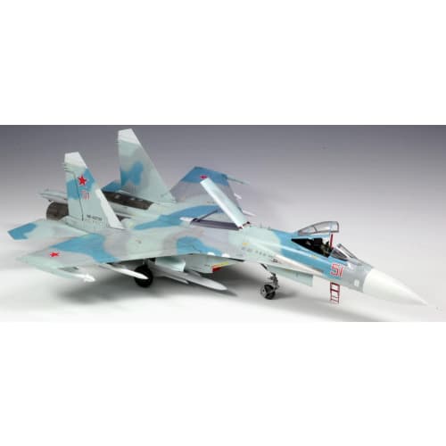 PLATZ 1/72 Scale Russian Air Force Su-27SM Flanker B Camouflage Pattern Sheet Included, Plastic Model Kit, AE-2SP, Molded Color