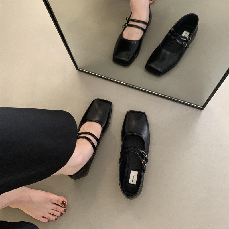 Silver Single Shoes Female Flat Bottom Autumn New Temperament Fairy Commuting Square Head Shallow Mouth Mary Jane