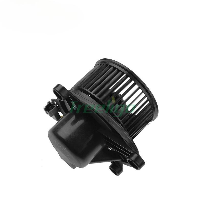 Chrysler PT Cruiser A/C Fan Blower 5017666AB