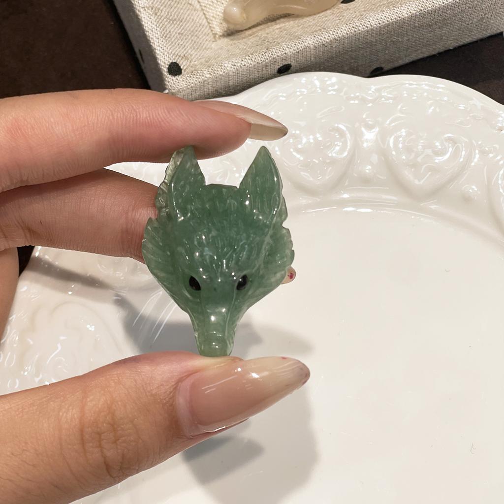 1Pc Natural Crystal Wolf Head Figurine 26×40mm Hand Carved Gemstone Animal Statue For Pocket Decor Crystal Collection