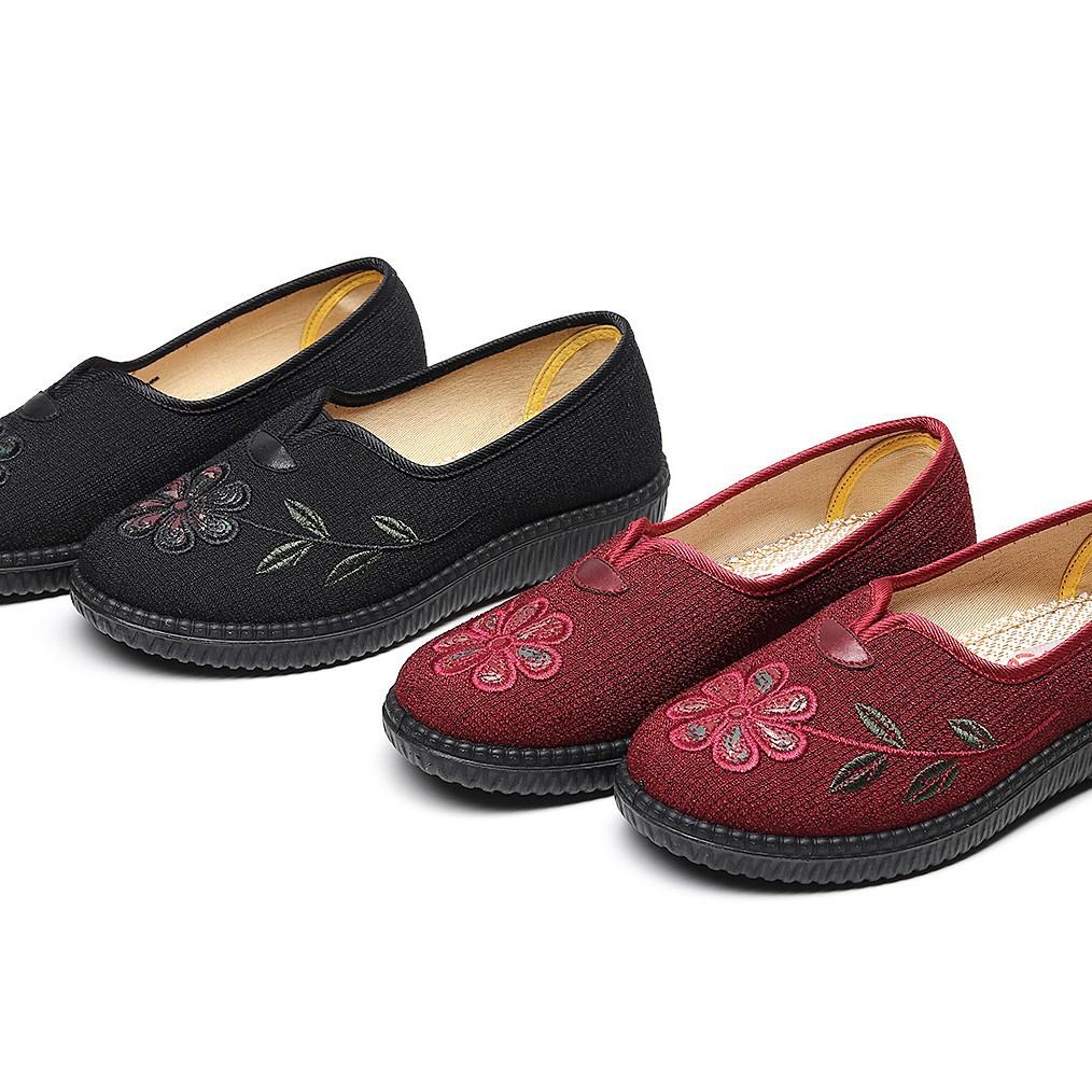 Customized Old Beijing Cloth Shoes Women's Soft-soled Flat-heeled Lazy Shoes One-pedal Non-slip Embroidered Single Shoes Mother Shoes