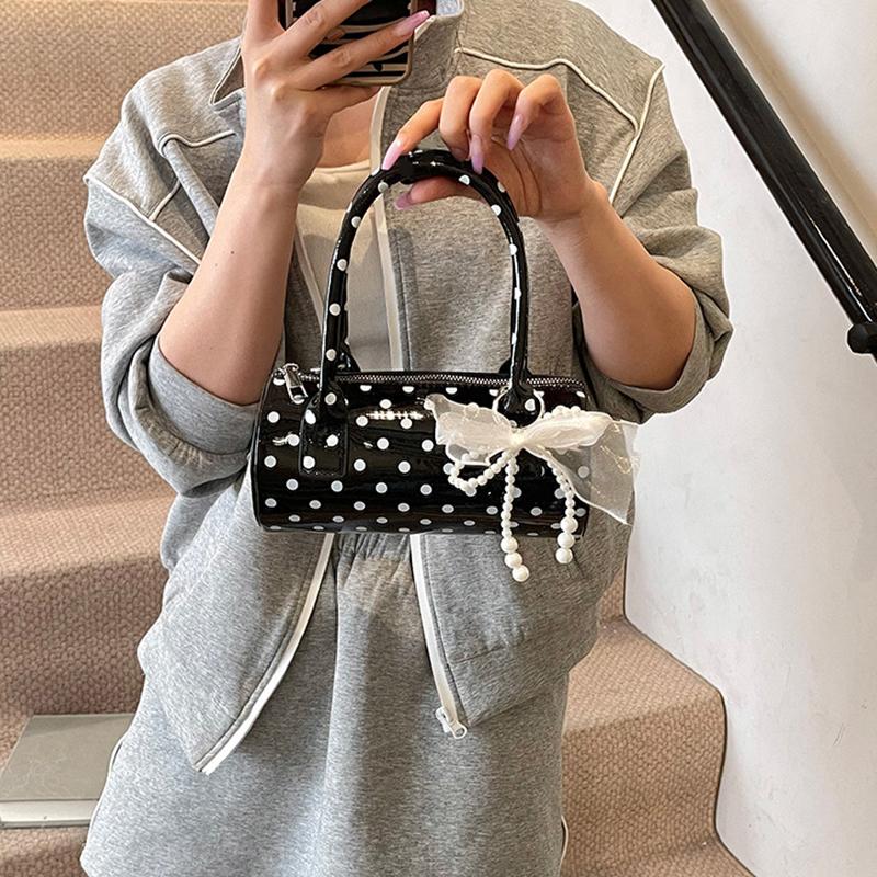Sac à main Pillow à pois pour femme Yogodlns, Sac Boston Style Rétro, Sac bandoulière cylindrique zippé petit sac d'aisselle
