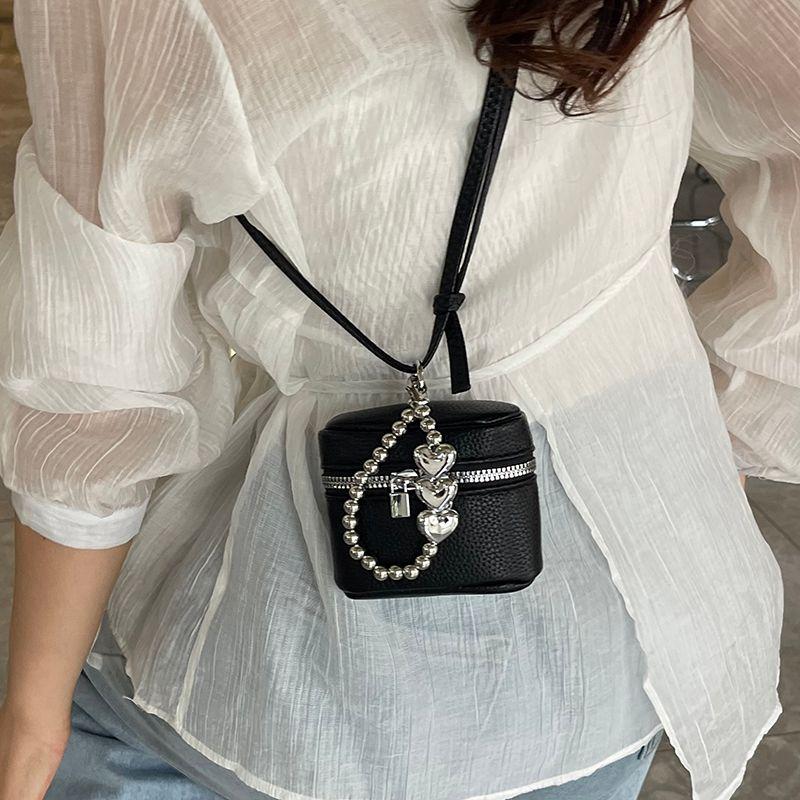 

Южная Корея Инс Модный Стильный Холтер Маленький Кошелек для Монет Мини Сумка для Наушников Сумка для Губной Помады для Женщин 2025 Лето Новое Поступление Black