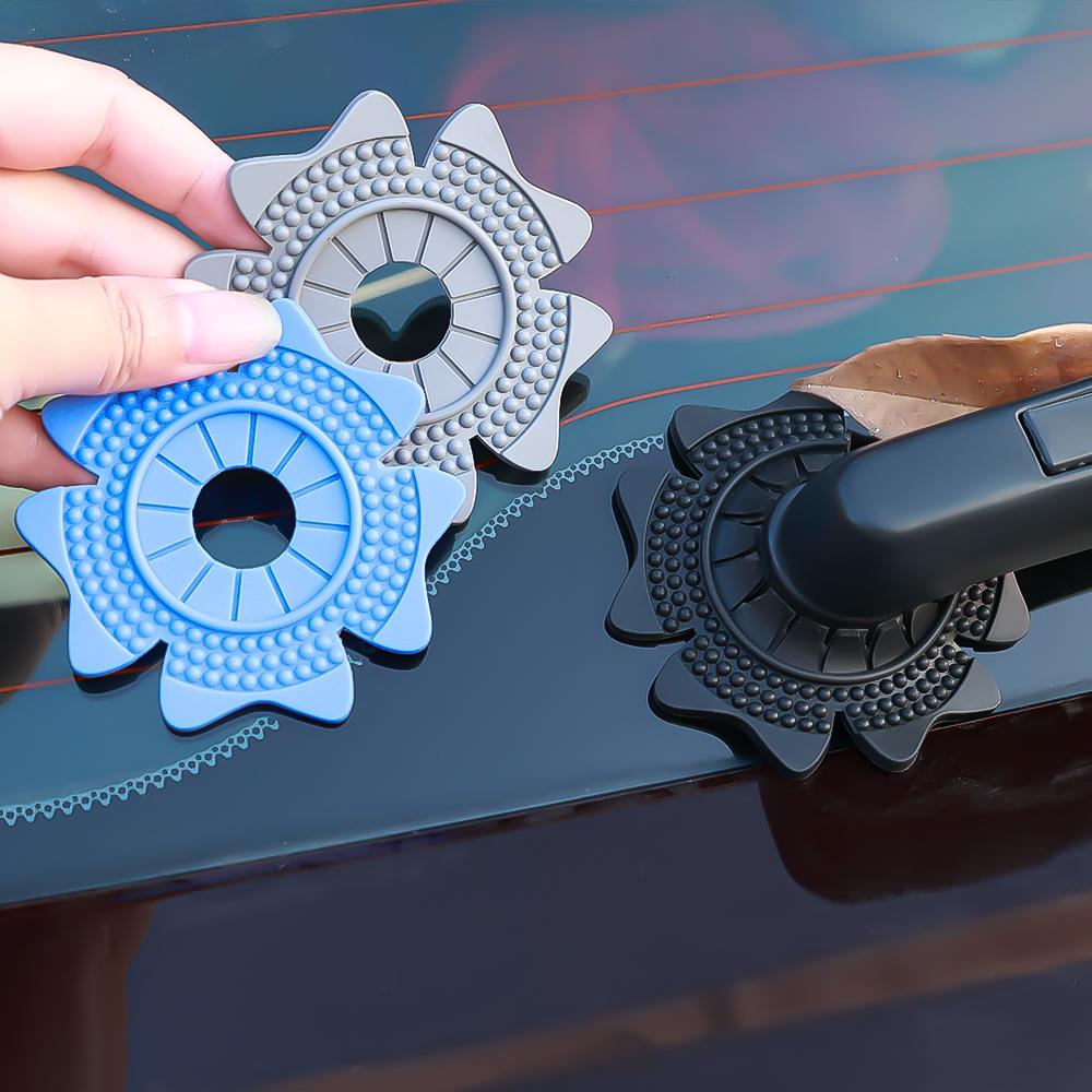 

2PCS Снежинка Форма Автомобильный стеклоочиститель Отверстие Защитная крышка