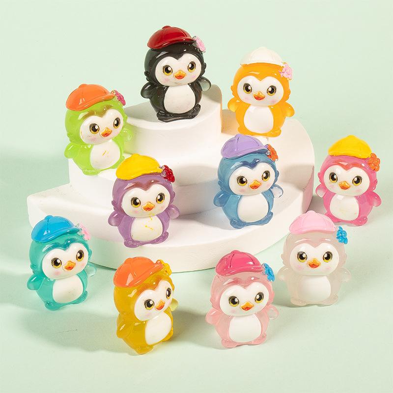 1Pcs Creative Luminous Penguin Miniature Figurines Cute Diy Home Decoration Cartoon Penguin Desktop Small Ornaments Gifts