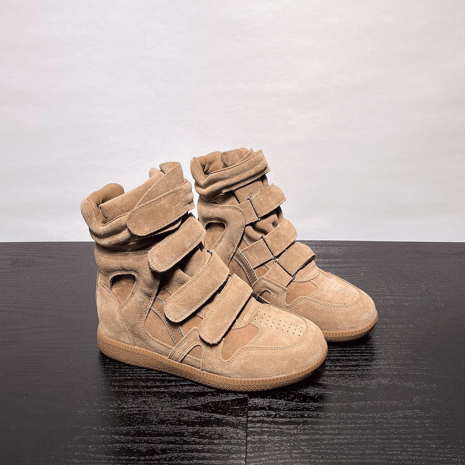 

Кожаные высокие кеды для женщин, осень 2025, новые, коричневые, универсальные, на небольшой толстой подошве, увеличивающие рост, повседневные спортивные кеды для скейтборда, тренд 39 хаки