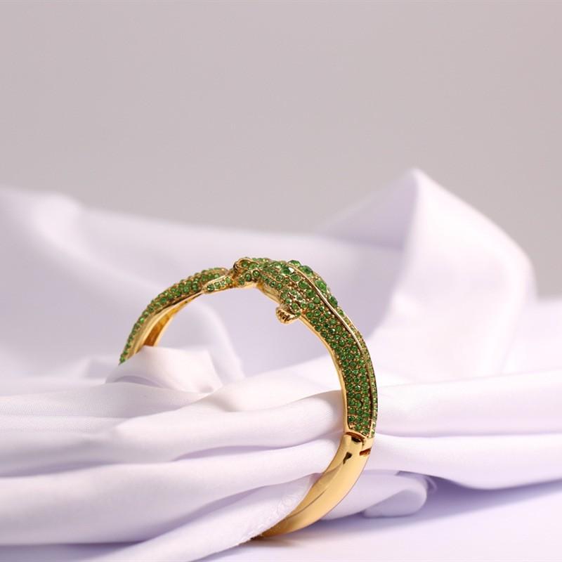 Full Rhinestone Animal Jewelry Set Green Lizard Crocodile Ear Studs Bracelet Ring Necklace Bold Fashion Statement