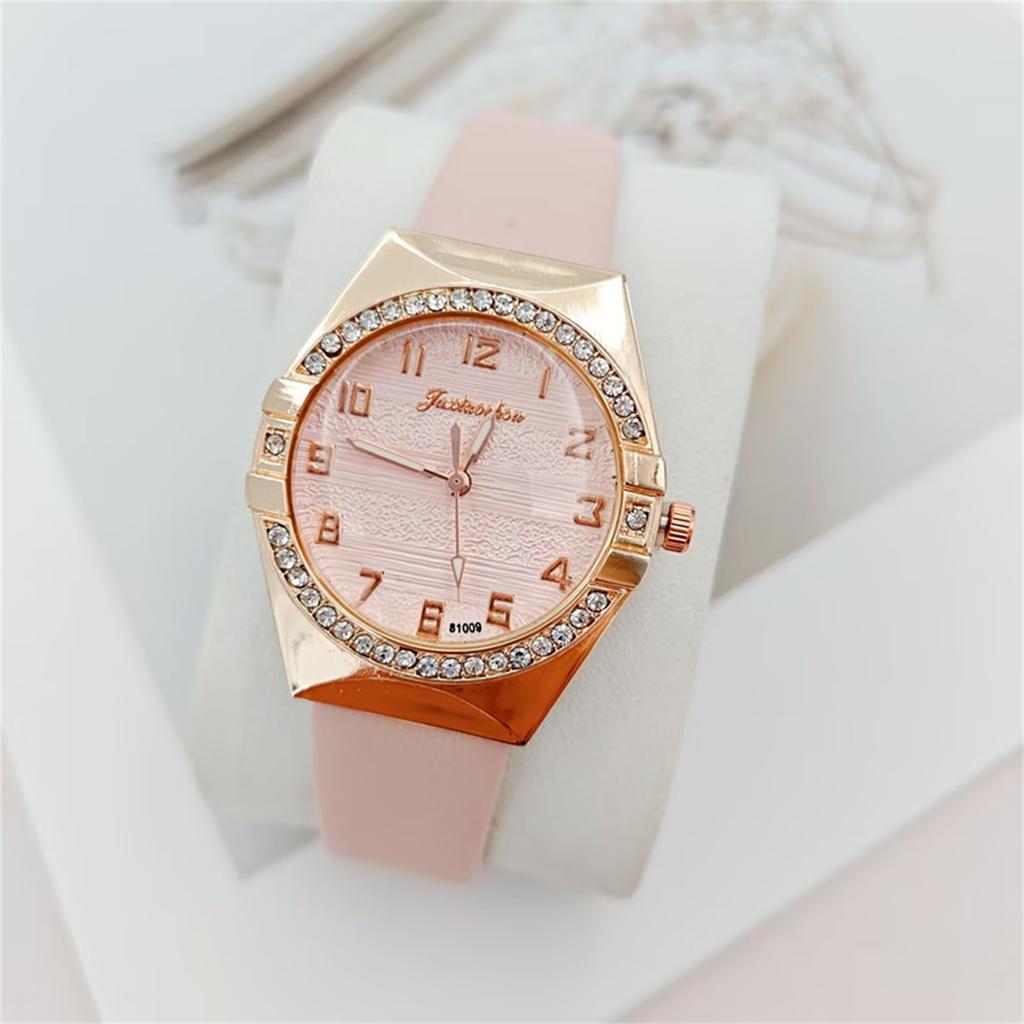 Women Fashion Leather Watch