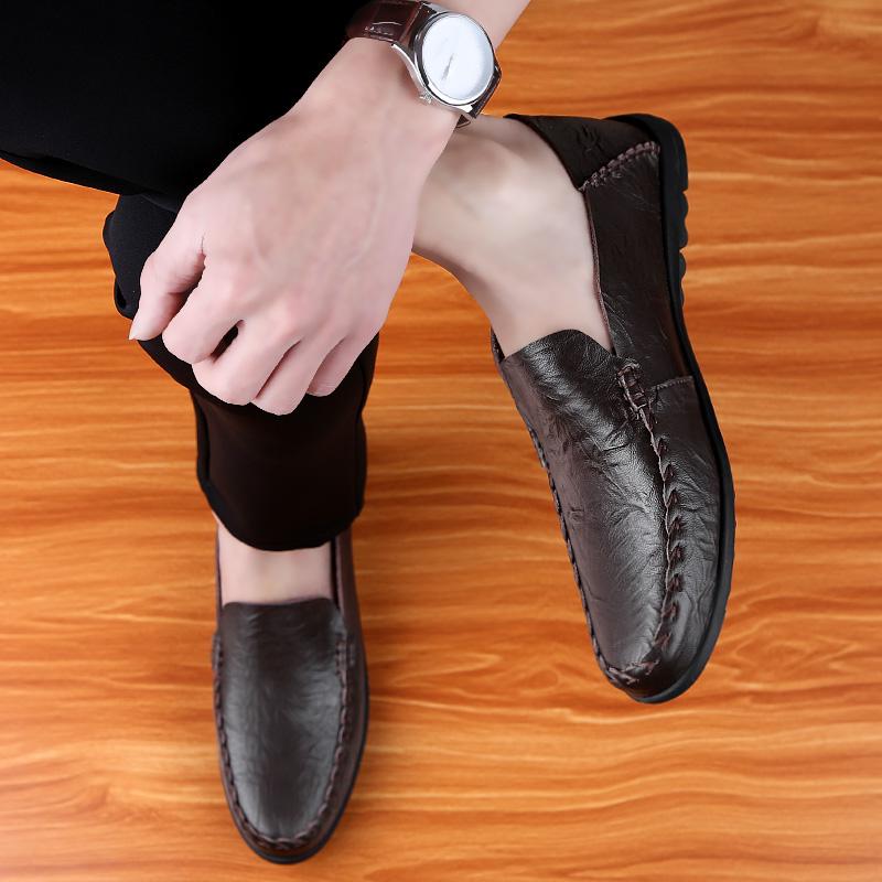 Men's Soft Moccasins Driving Shoes Casual Loafers Retro Handmade Slip on Black Wide Shoes for Father Large Size