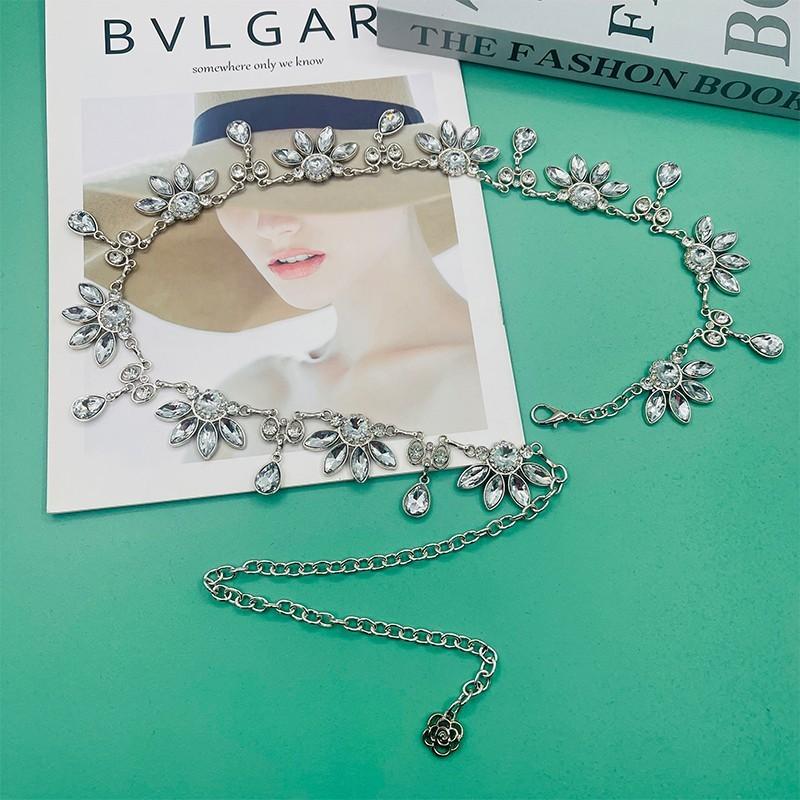 Metallische Kettengürtel für Damen mit Quasten und Strasssteinen Sommer Modeaccessoire