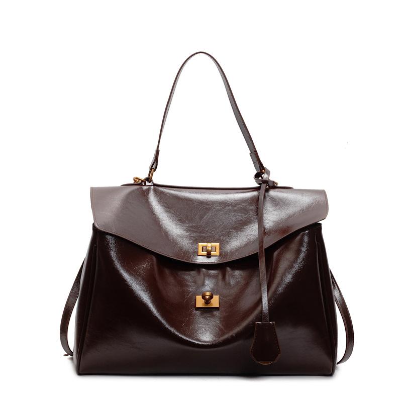 Large capacity tote bag women's 2025 new backpack, high-end fashion shoulder messenger bag tide