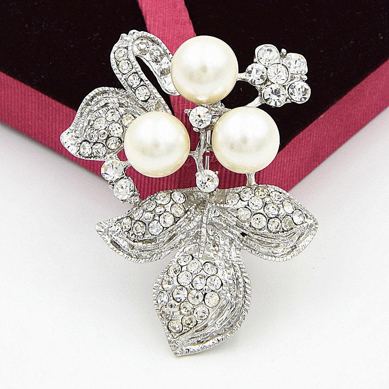 Elegant Imitation Pearl and Crystal Wedding Brooch B214 Unisex сплава