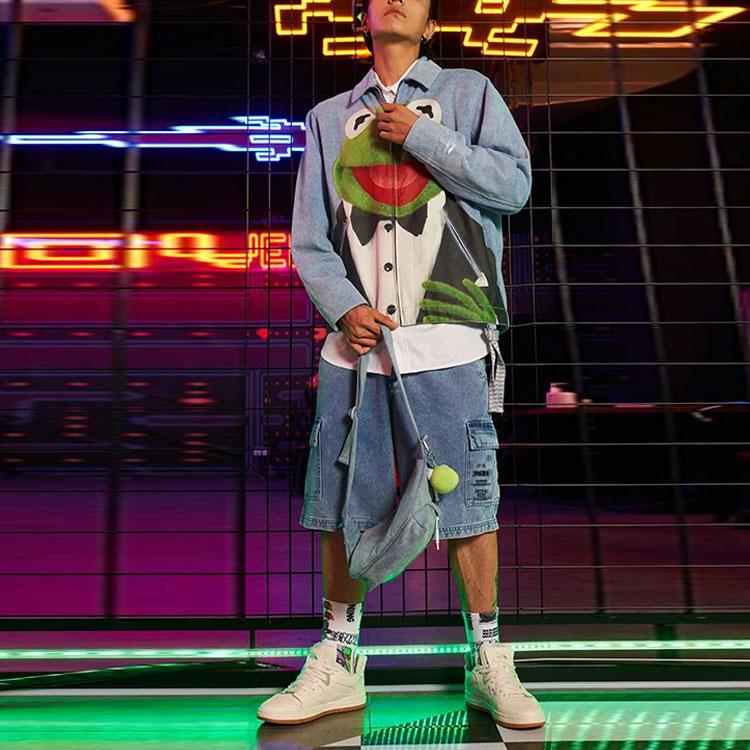 Li Ning X Disney Muppets Comet Collection Cartoon Print Washed Denim Jacket Men Jacket Light-Blue AJDR419-2