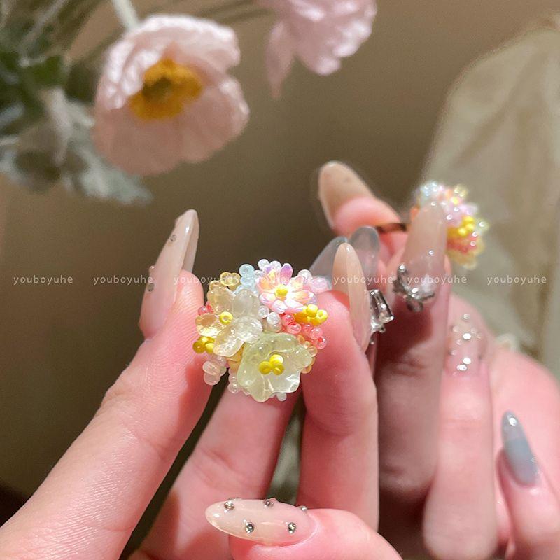 

Fancy Vacation Style Flower Ear Studs Ear Clip Female 2025 New Arrival Suitable for Summer Dopamine Beaded Earrings Earrings Yellow Green Contrast Color Beaded Flower Ring