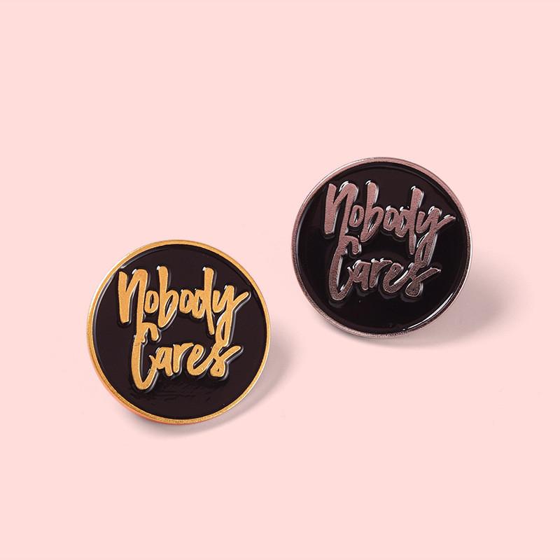 Unique Round Metal Brooch Elegant Geometric Pin Stylish Accessory For Men And Women