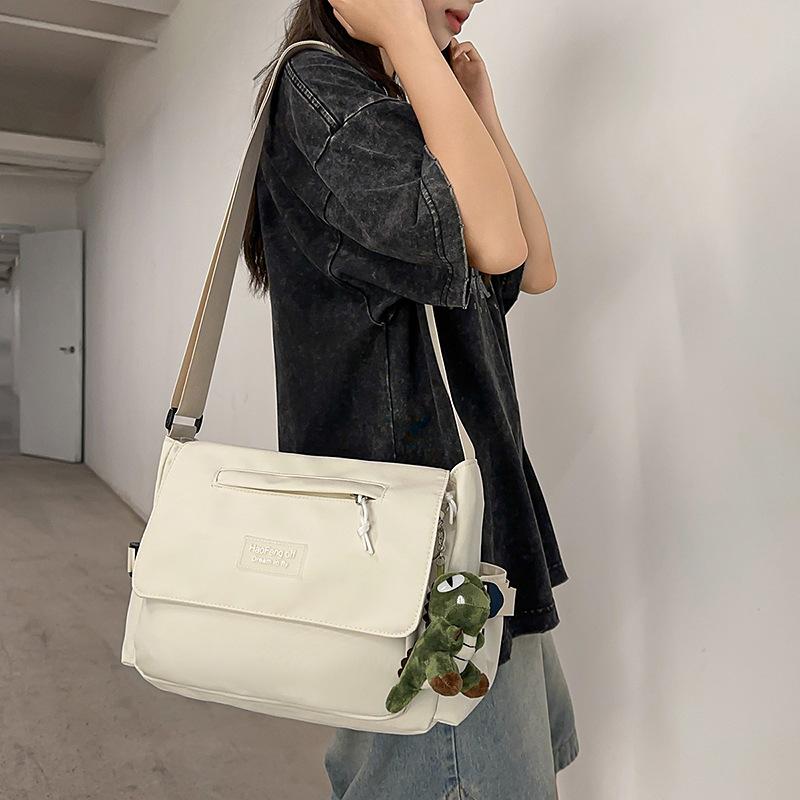 Wind Tooling Large-capacity Messenger Bag Men's and Female Students' Class Bag Can Put Books, Casual Shoulder Bag