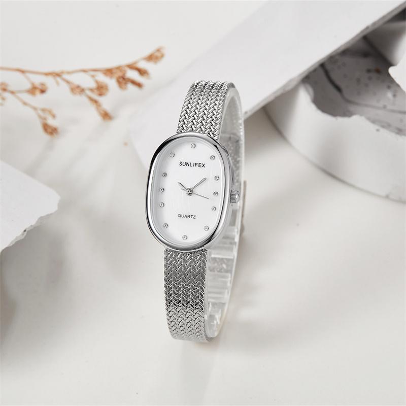 Fashion Business Alloy Oval Elegant Waterproof Women's Quartz Watch Gradient Color Rhinestone Dial Suitable for Daily Life