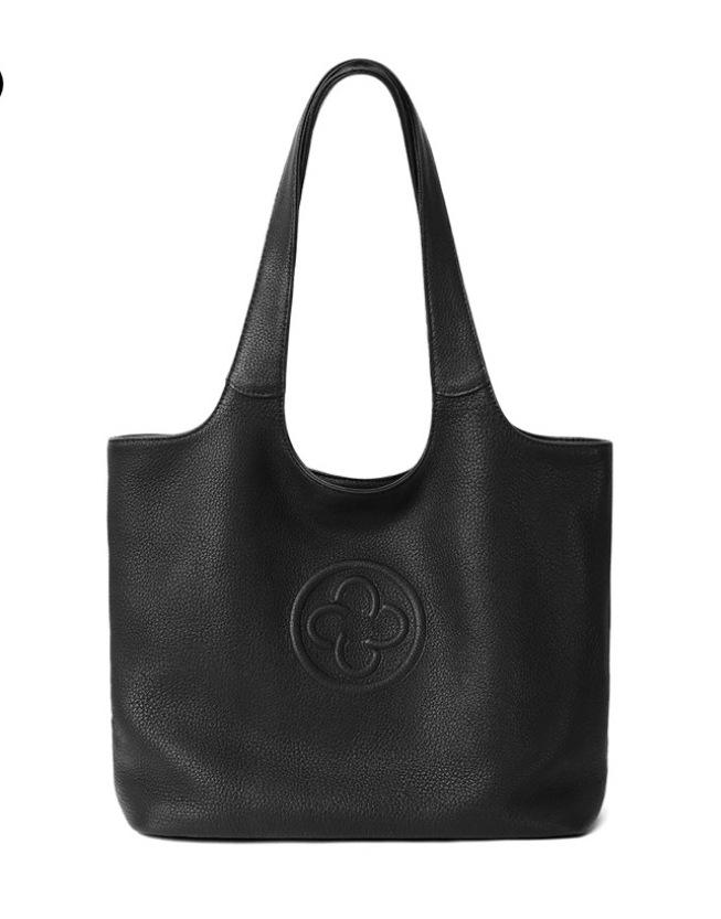 

Chen Meng Style Off-White Versatile Soft Tote: Large Capacity Women s Commuter Shoulder & Underarm Bag