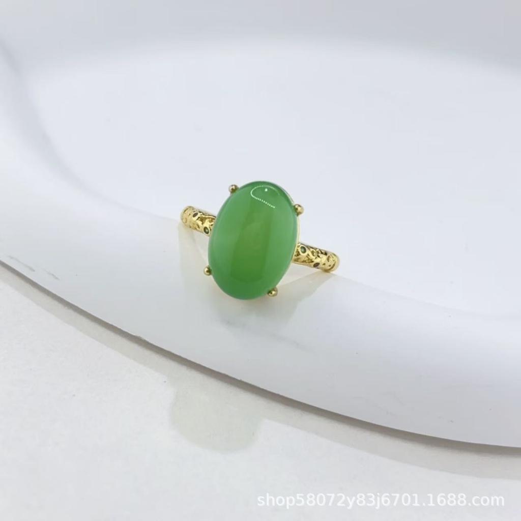 Elegant Green Chalcedony Agate Ring - Adjustable National Style Jewelry for Women