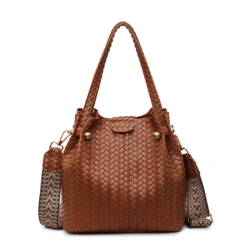 

Women s High-End Woven Tote: 2025 Autumn/Winter Casual Versatile Large-Capacity Fashion Shoulder Bag світло-коричневого кольору