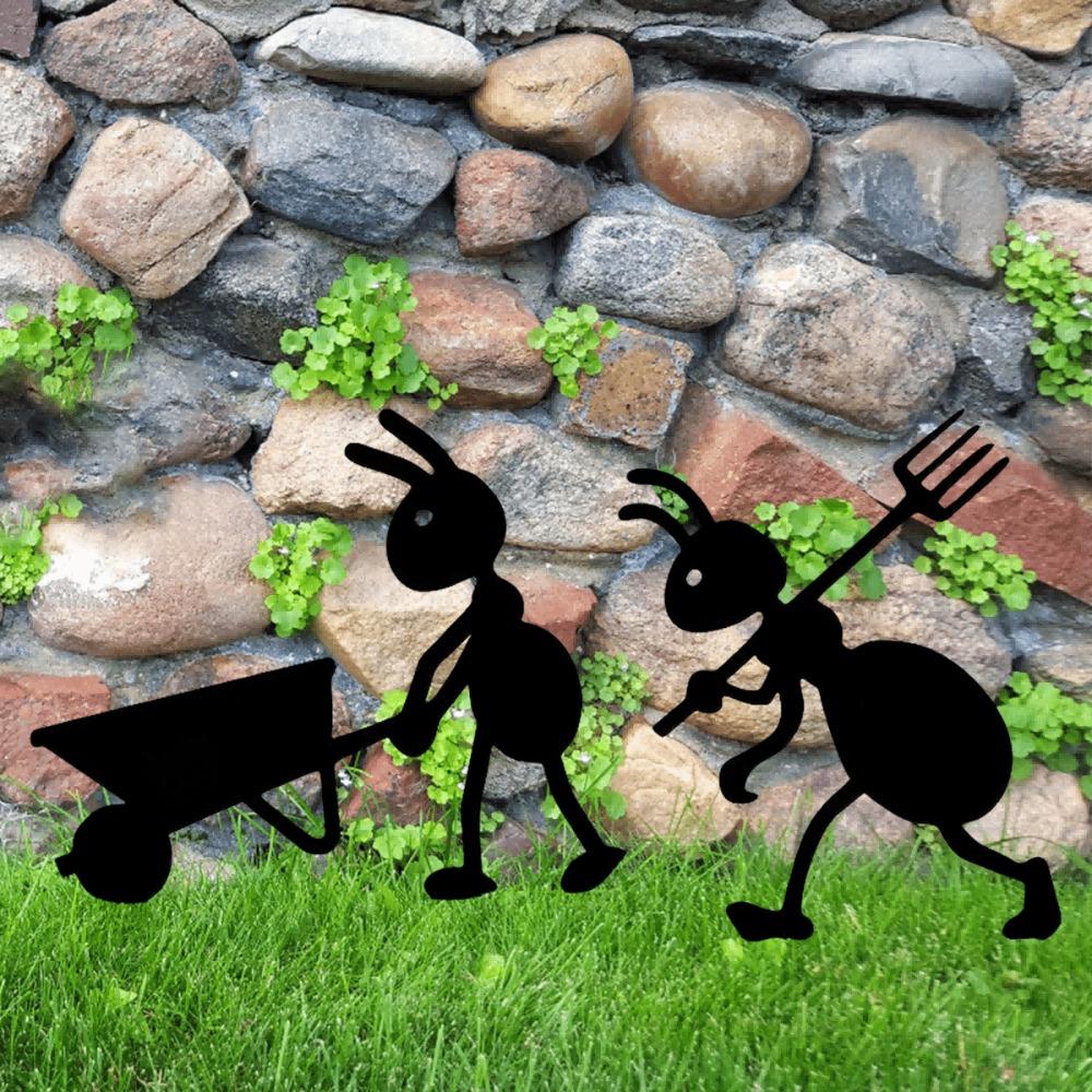 Outdoor Metal Garden Stakes Animals Set of 1, Rustic Iron Yard Silhouettes for Lawn, Christmas Decor, Ground Mount, No Power Needed, Creative Patio