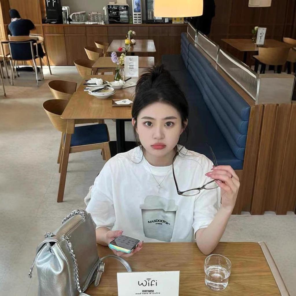 Women's Large American Retro Loose-Fit Short-Sleeve T-Shirt - Casual Summer Round Neck Style