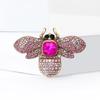 Fashion Rhinestone Bee Brooches for Women Unisex Insect Pins Keychain Event Party New Year Gifts Jewelry Decoration Accessories