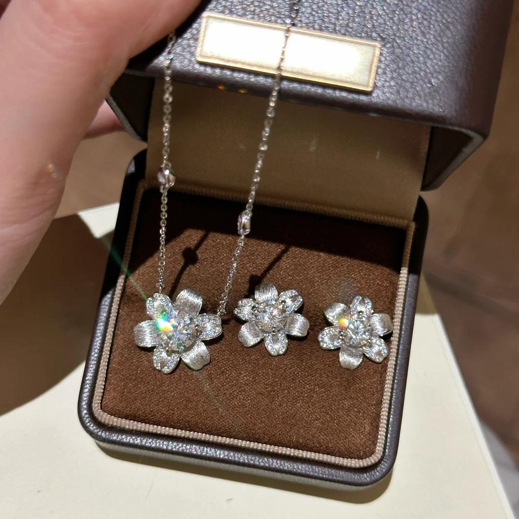 French Retro Brushed Sunflower Diamond Pendant Necklace Fashionable Light Luxury Real Gold Electroplated Full Diamond Flower Stud Earrings Women