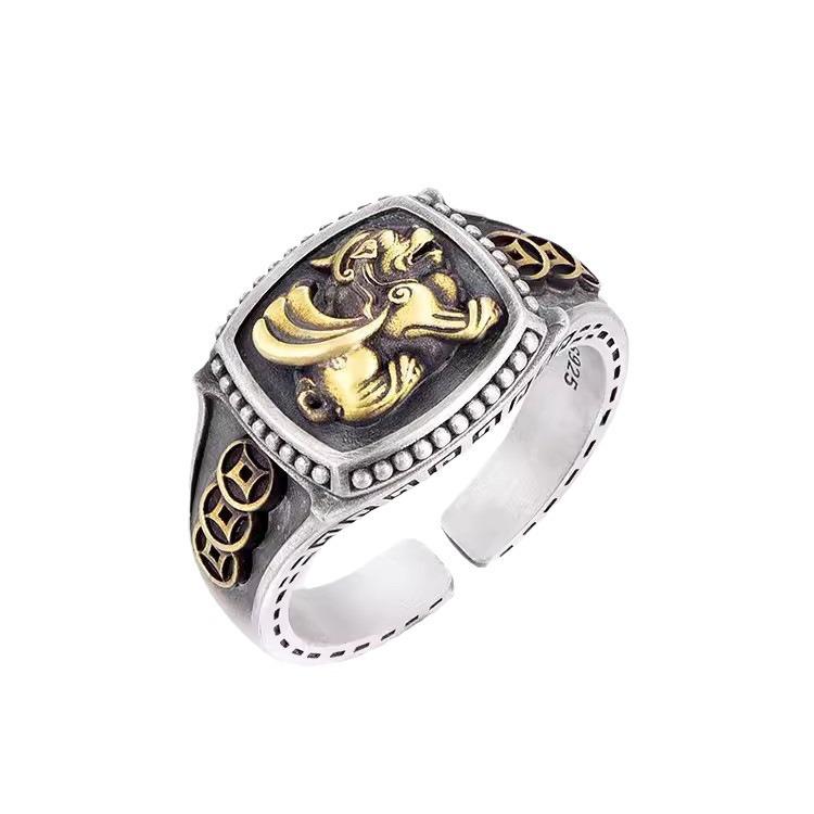 Men's Retro Sterling Silver Pixiu Middle Finger Ring - Perfect for Matching Outfits