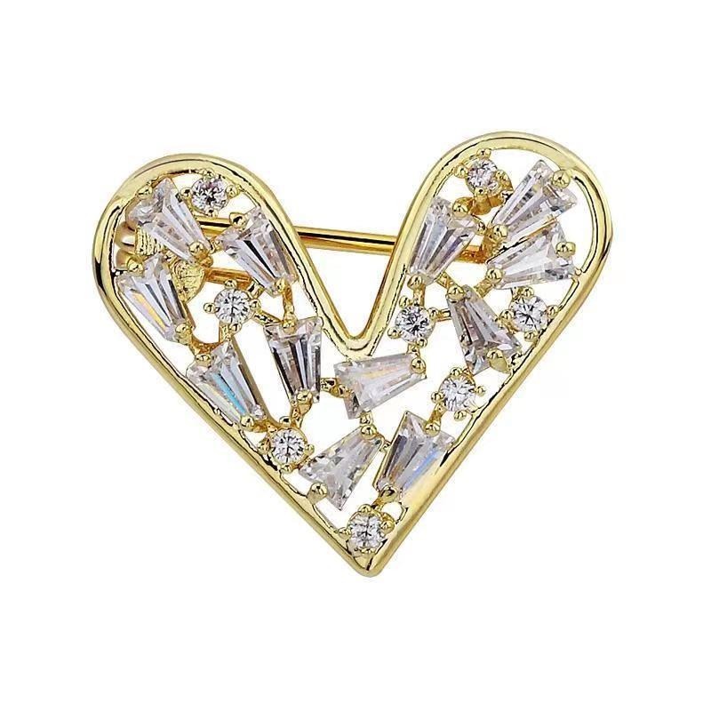 

Love Brooch Fashion Collar Pin Ladies Hollow Diamond All- Brooch One Size золотой