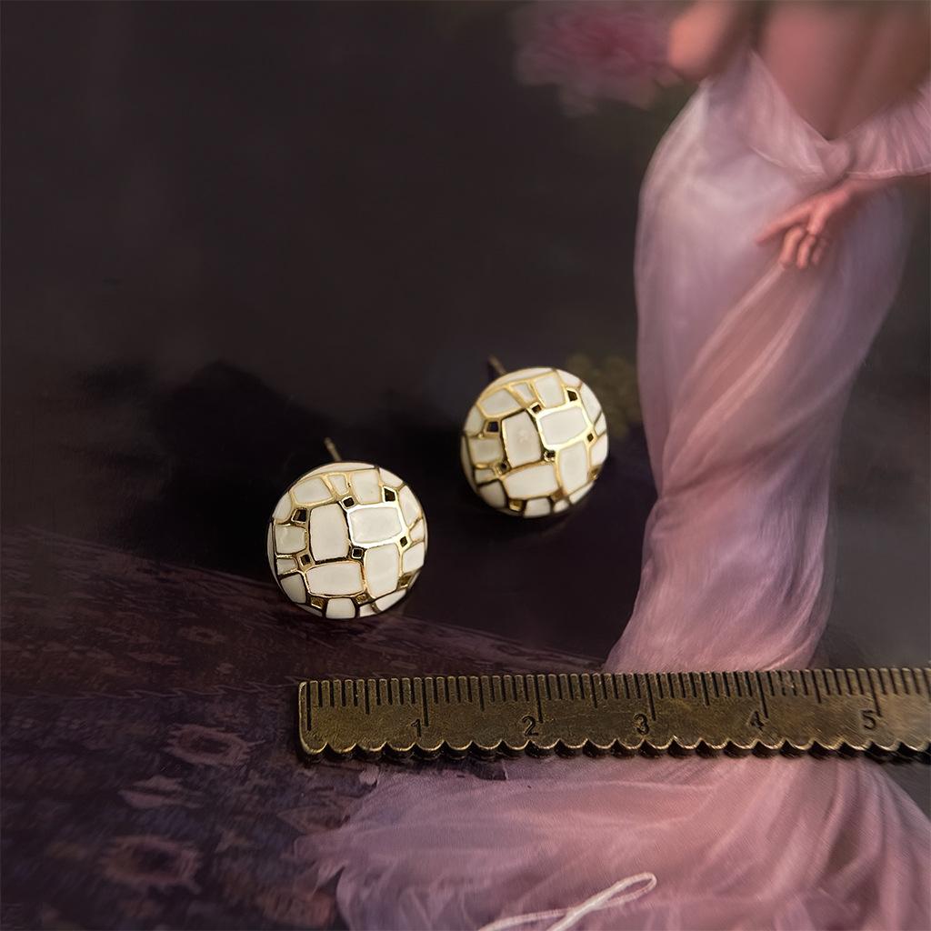 Ветровые ретро геометрические линии круглые серьги-гвоздики Французский стиль с легким ароматом серьги серьги для темперамента женщины