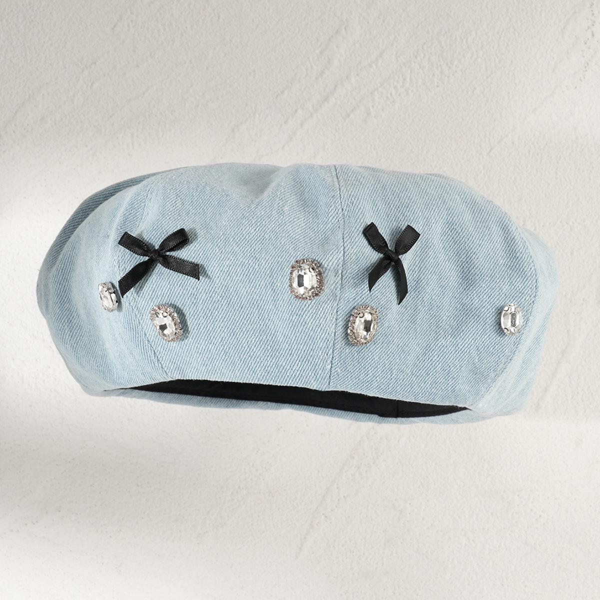 

Женский синий джинсовый берет с бантом и стразами для шопинга и повседневной носки M (56-58cm) светло-синий