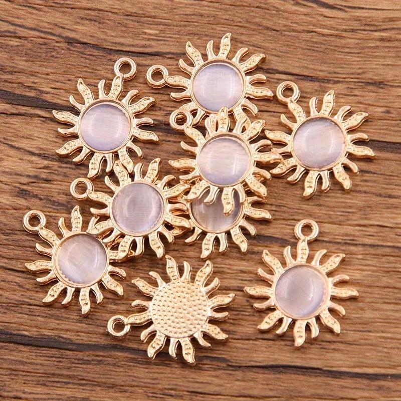 10 Pieces Sun Pendant, Diy Jewelry - Silver Plated Jewelry Making Accessories for Bracelets, Necklaces and Earrings
