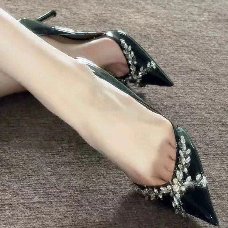 

French temperament rhinestone nude high heels women s one-word buckle pointed head thin heel back strap niche banquet elegant single shoes 39 чёрный