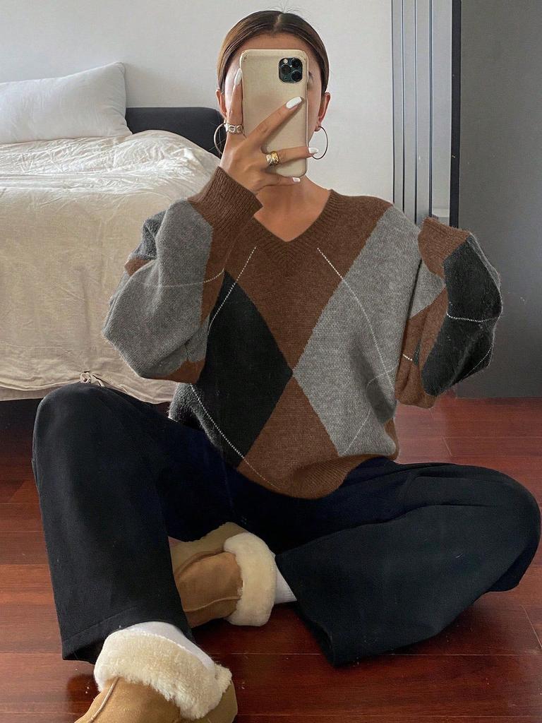 Vintage Contrast Rhomboid V-Neck Sweater Top