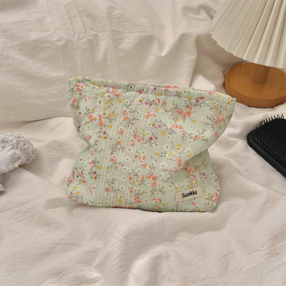 410123 Fresh Floral Canvas Cosmetic Bag Women's Portable Large-capacity Travel Toilet Bag Skin Care Product Storage Bag