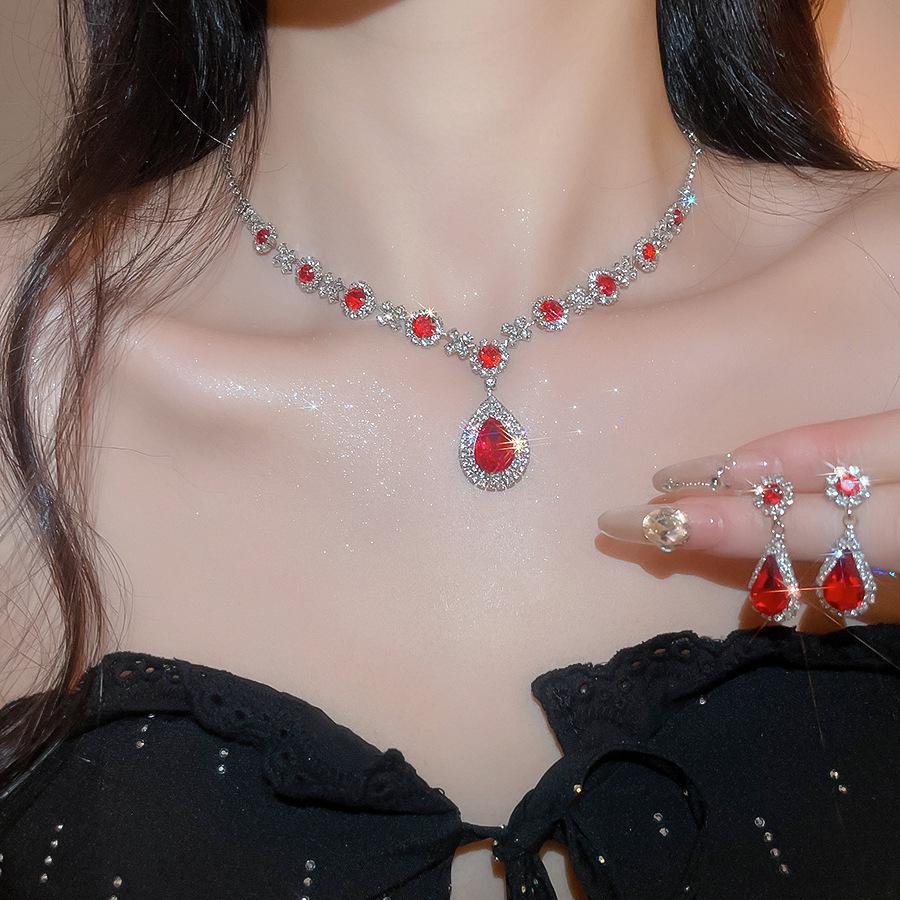 Rhinestone Geometric Flower Water Drop Earring & Necklace Set - Elegant Light Luxury Clavicle Chain