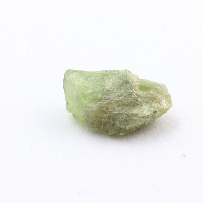 Pierres et Minéraux. Peridot. 3.845 ct. Almklovdalen, Vanylven, Norvège.