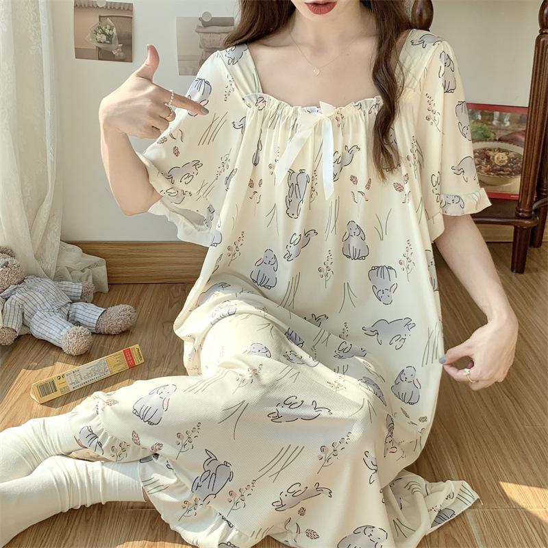 Women's Plus Size Ice Silk Nightdress - Summer Over-the-Knee, High-End, Loose Fit, Thin Section for Sizes Up To 300 Jin