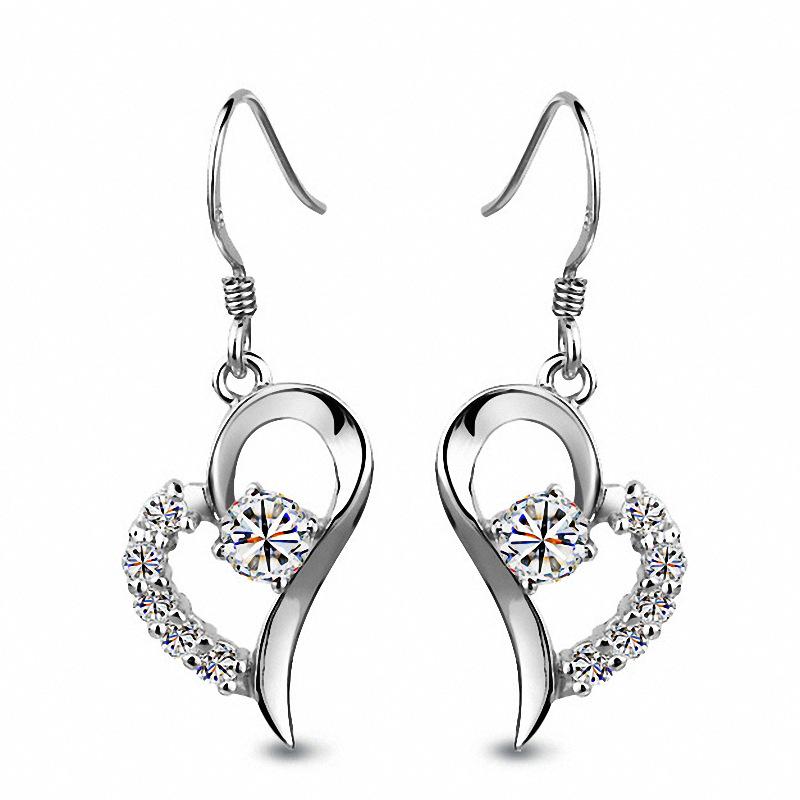 Silver-Plated Korean Style Sparkling Diamond Heart Earrings