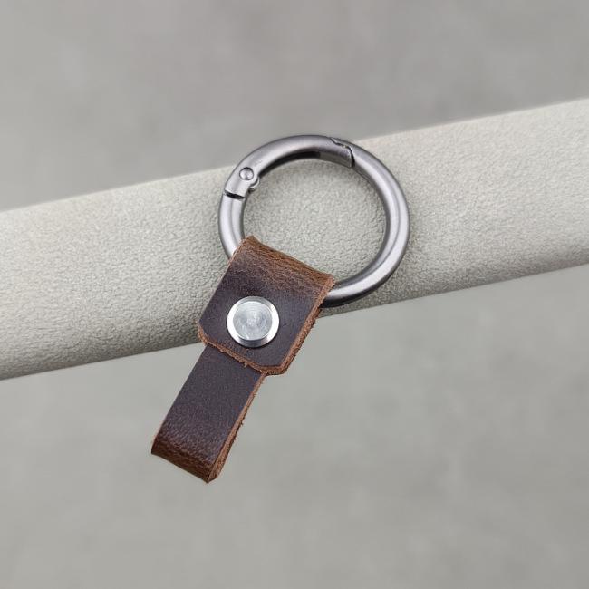 Men's Genuine Leather Car Keychain - Cowhide Creative Finger Ring Buckle with Leather Strap Pendant and Custom Spring Ring.