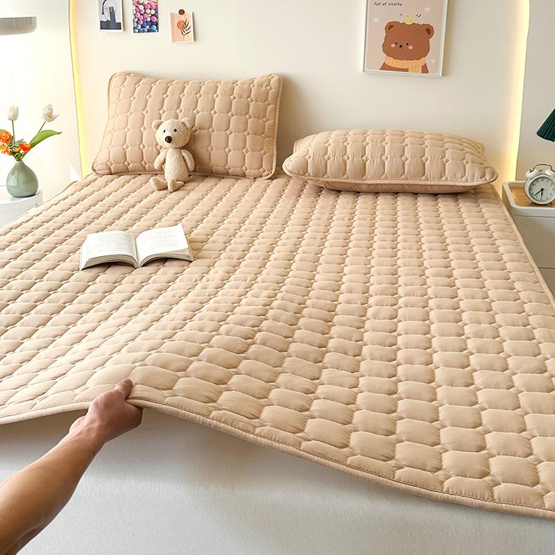 All‑Season Soy Cotton Bed Mattress Pad, Anti‑Slip Thin Bed Protector for Dorm Single Bed