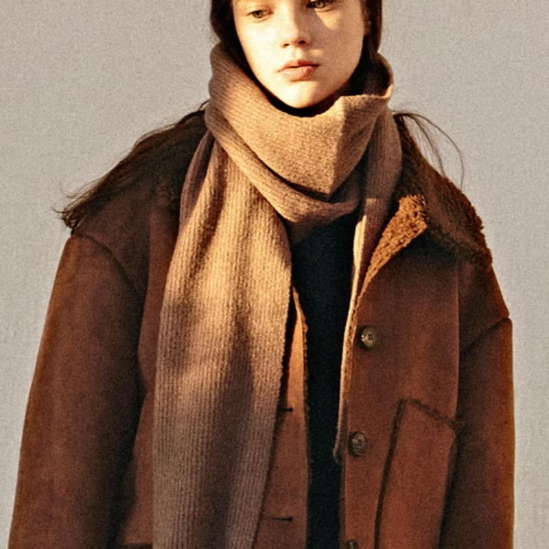 YAN13 COZY RIBBED MUFFLER_MOCHA