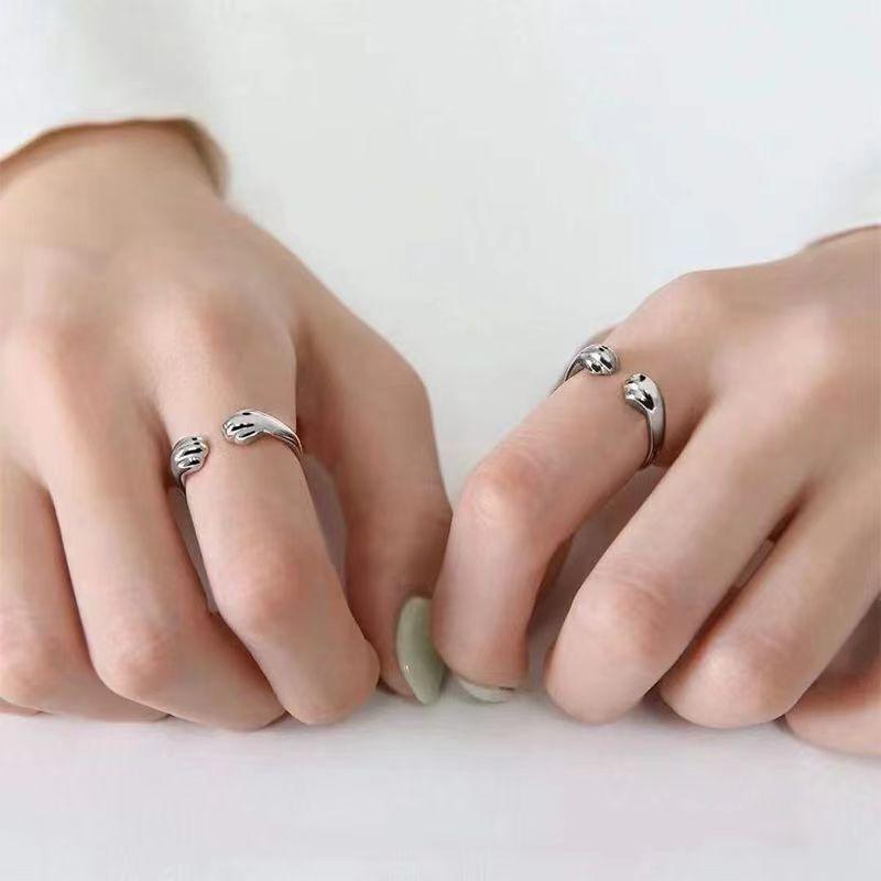

Adjustable Cat Paw Ring - Cute Design with a Touch of Elegance for Couples