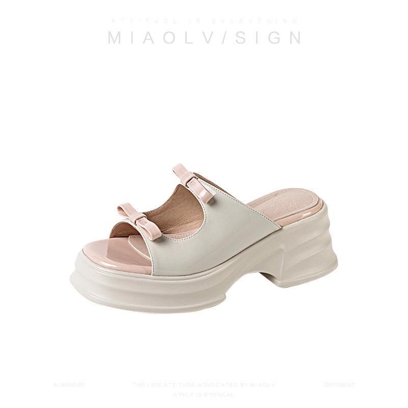 Sweet limited~ platform sandals women's 2025 new muffin wedge heel open-toed half slippers fashion outer wear increase
